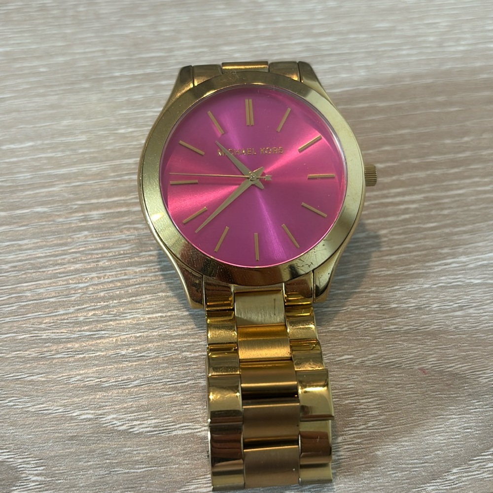 Michael Kors MK3264 Runway Pink Dial Gold Stainless Steel Bracelet Women's Watch